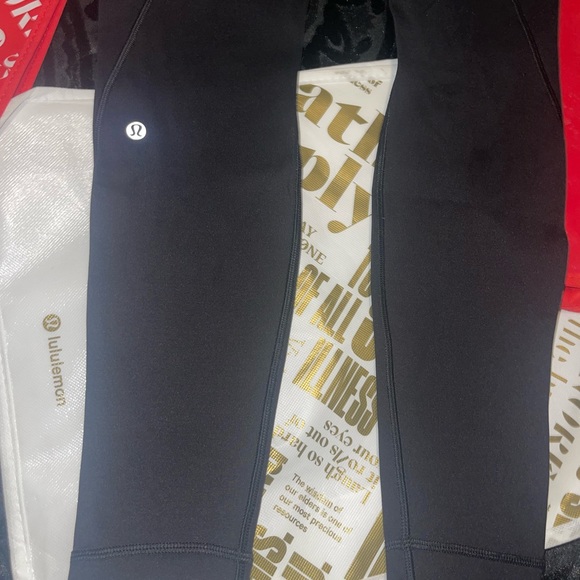 BNWOT LuLuLemon ❄️Winter❄️First Mile Tech Leggings. Solid Black. Sz 8 - Picture 8 of 12